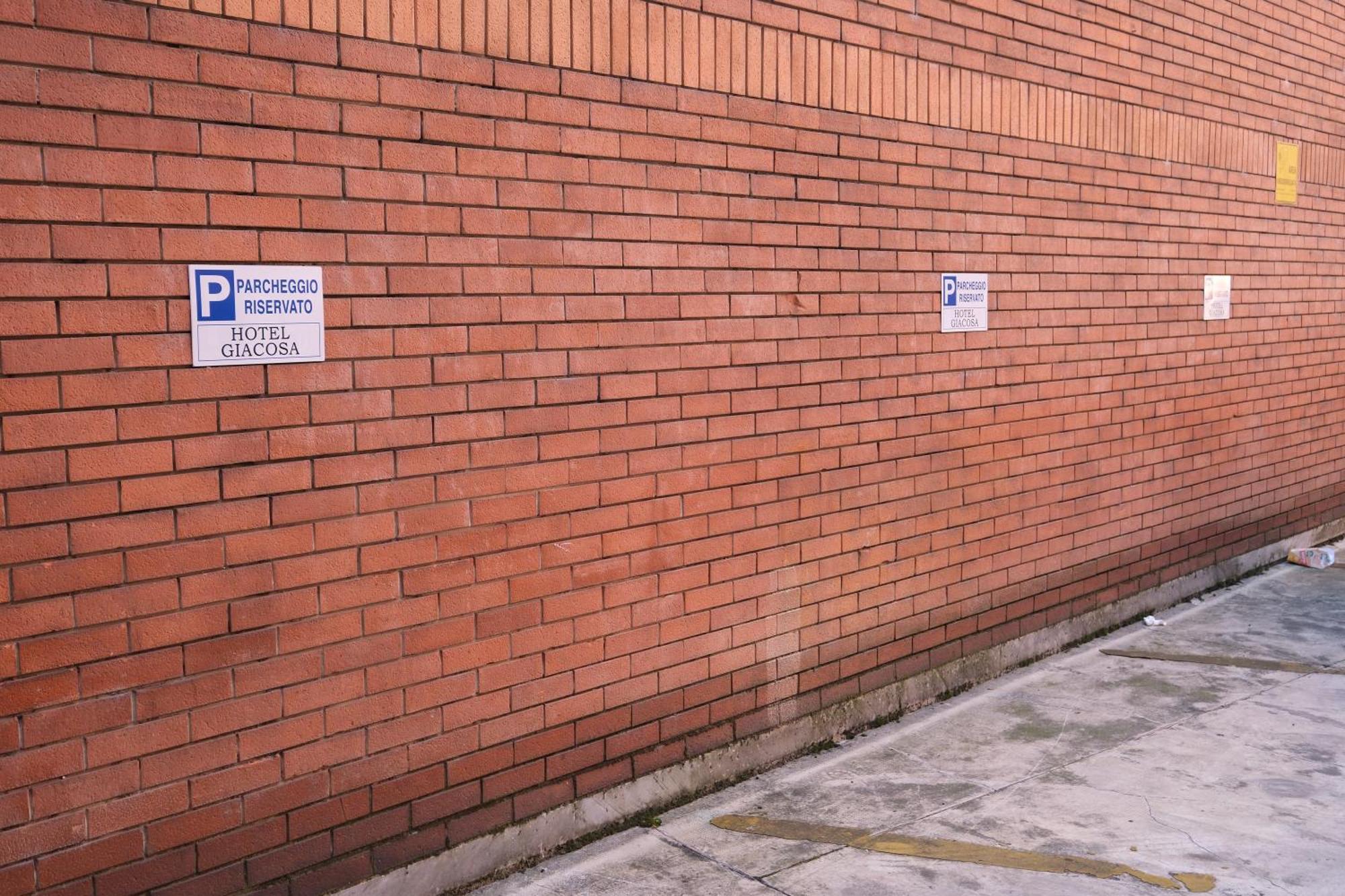 Hotel Giacosa มิลาน ภายนอก รูปภาพ